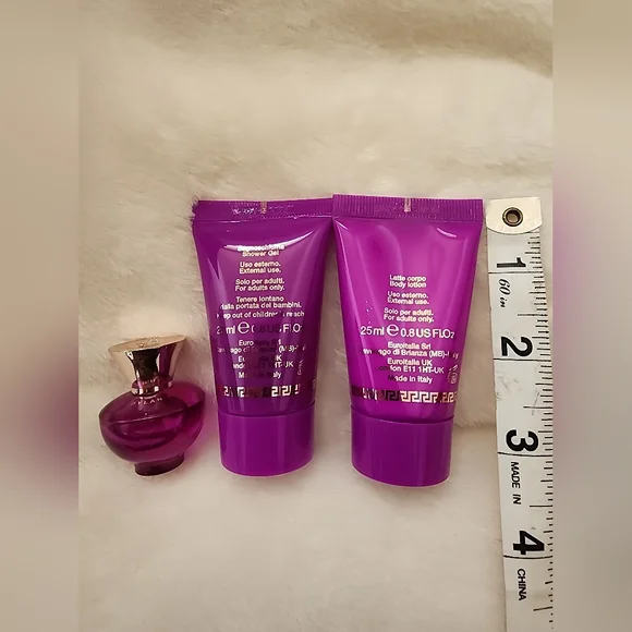 Versace Dylan Purple Pour Femme MINI Set (Super Cute In A Cute Box) - Picture 4 of 5